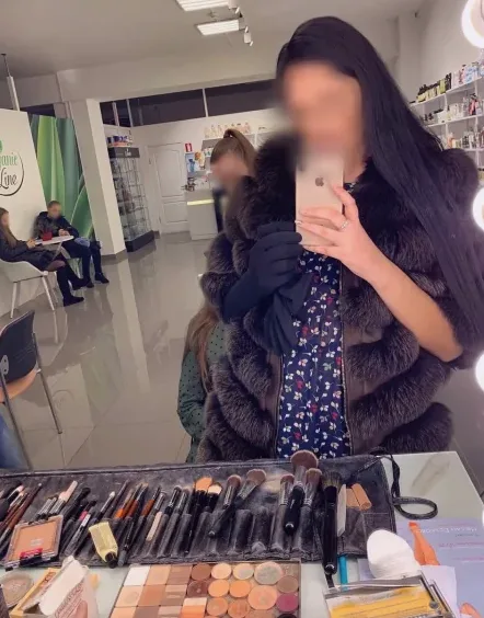 Alina, 39