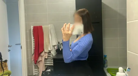 Carina, 21