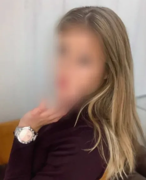 Claudia, 21