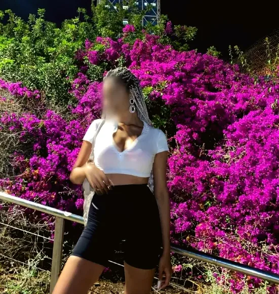 Helena, 36