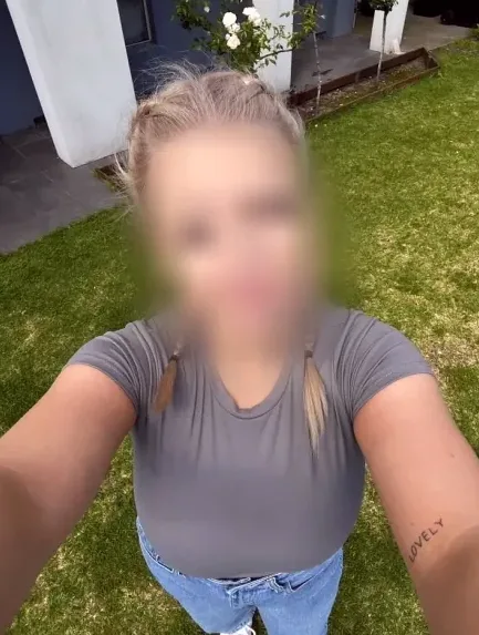 Isabell, 30