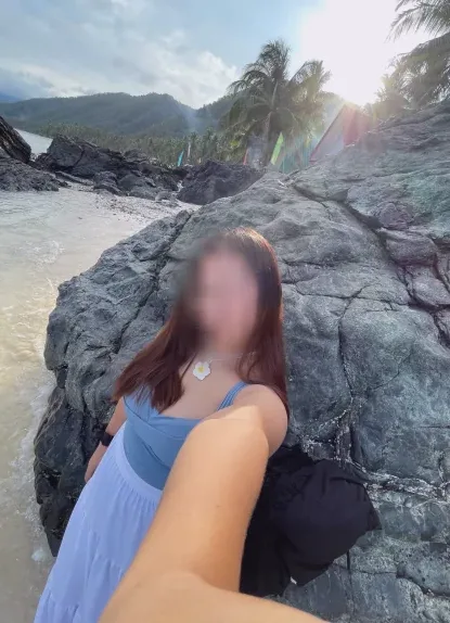Katrin, 24