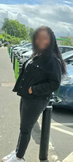 Larissa, 33