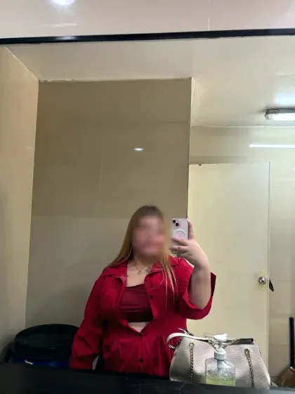 Lena, 26