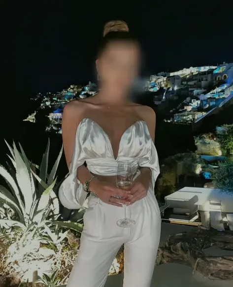 Leyla, 31