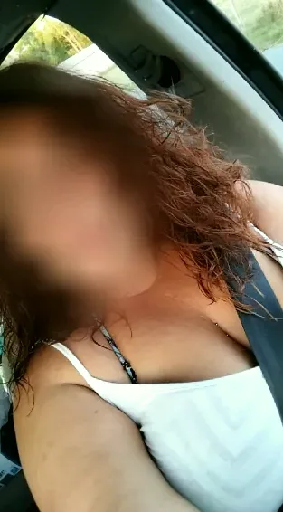 Lotta, 28