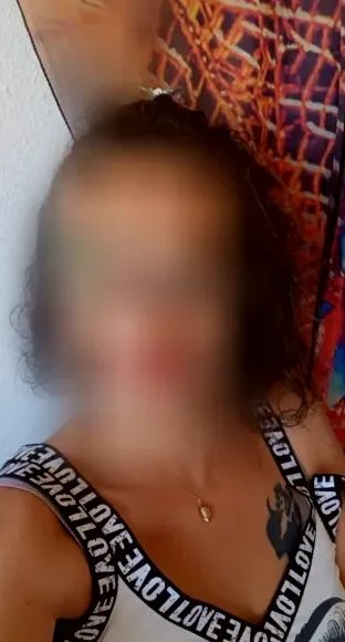 Luisa, 40