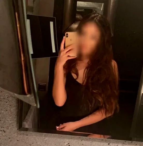 Marlene, 24