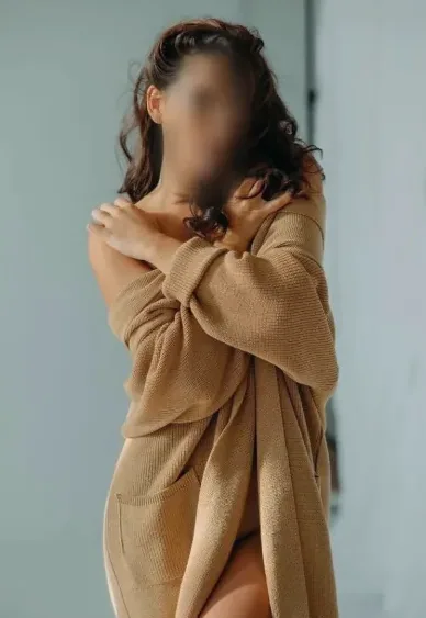 Melanie, 35