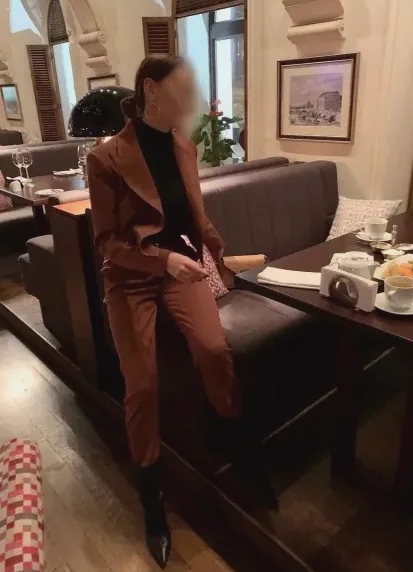Melanie, 39