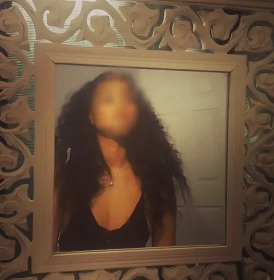 Melina, 30