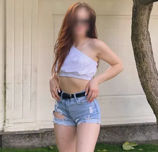 Michelle, 24