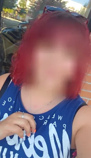 Özlem, 28