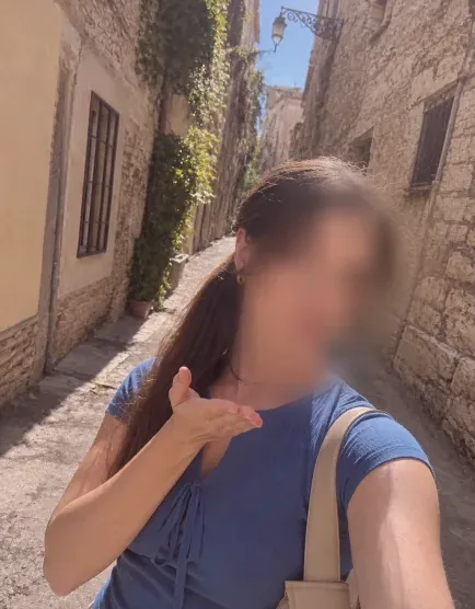 Pia, 26