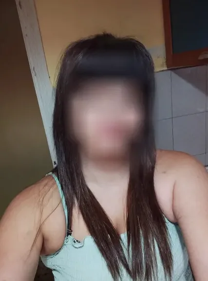 Yasmin, 37